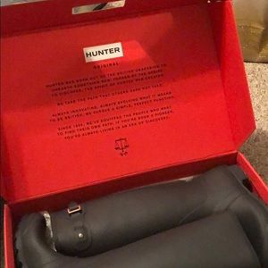 dark slate BRAND NEW HUNTER BOOTS